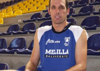 Carles Bravo, jugador del Melilla Baloncesto.