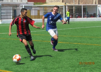 Imagen del último de los partidos del cuadro melillense en el campo federativo de La Espiguera.