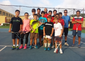 Componentes de la Escuela de Tenis de La Hípica.