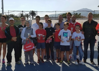 Foto de familia de todos los ganadores en las categorías que entraron en liza durante estos pasados días.