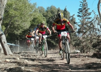 Ciclistas melillenses, en una de las competiciones de nuestra ciudad, durante la temporada pasada.