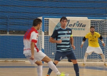 El técnico local, Rafita, en su época como jugador.