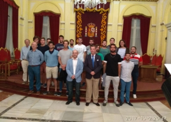 Los mejores tenistas del Internacional visitan el Salón Dorado del Palacio de la Asamblea