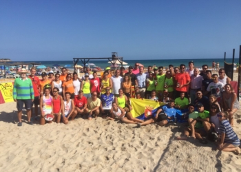 Foto de familia de muchos de los tenistas que estuvieron presentes en el Campeonato de España que se ha celebrado en Orihuela.