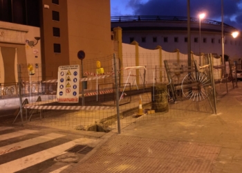 Fotografía de las obras en la calle Maestro Ángel Pérez García