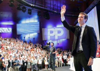 GRAF4631. MADRID, 21/07/2018.- El palentino Pablo Casado, durante su discurso tras ser elegido hoy nuevo presidente del PP en sustitución de Mariano Rajoy al imponerse a Soraya Sáenz de Santamaría en la votación de los compromisarios asistentes al XIX Congreso Nacional del partido. EFE/Zipi