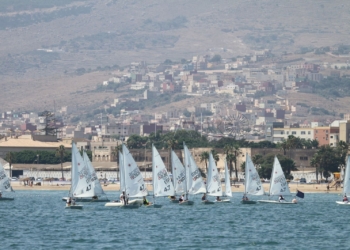 Imagenes de la jornada de vela que se celebró ayer en la bahía melillense dentro de la Semana Naútica