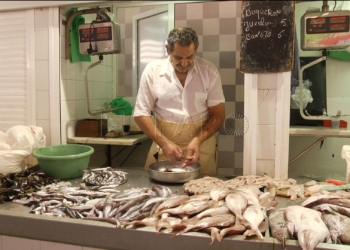 Una pescadería del Mercado Central.