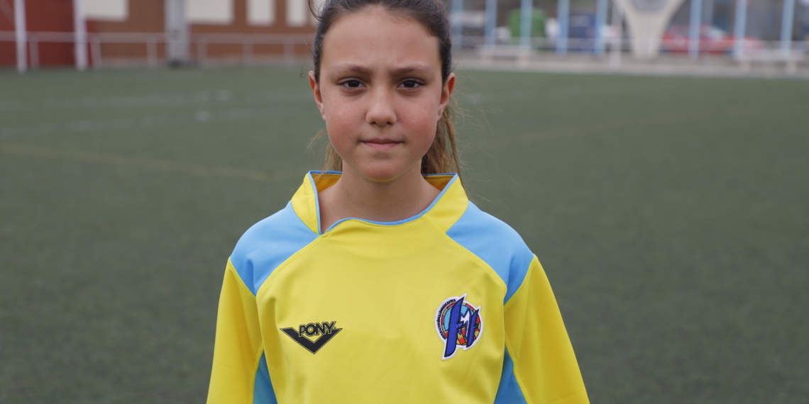 Nombre: Natalia Díaz Cañadas	
Nombre deportivo: Natalia	
Club: Peña Santillana