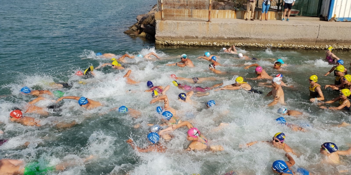 Imagen de la salida en la rampa del puerto deportivo de nuestra ciudad.