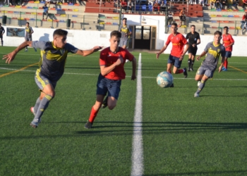 Imagen de uno de los partidos de la presente temporada en el campo de La Espiguera.