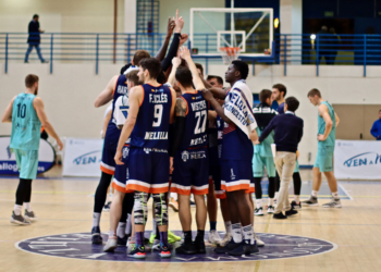 La unión que existe dentro del vestuario del cuadro local se pone de manifiesto en cada uno de los partidos, con un alto nivel de baloncesto.