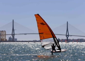 Los melillenses han tenido una buena puesta a punto, en las aguas del litoral de nuestra ciudad.