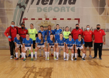 Integrantes de la primera plantilla del Torreblanca B.