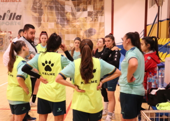 Jugadoras de la escuadra filial, en una sesión de entrenamiento.