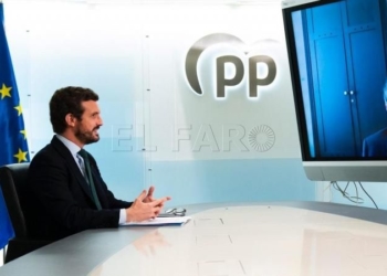 Pablo Casado se reúne con Aziz Ajanuch, presidente del partido Reagrupamiento Nacional Independiente (RNI).