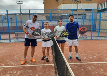 Alba González y Ricardo Apolinar se enfrentaron en la final de 1ª categoría a Iciar Tellechea y Carlos Díaz-Otero, logrando la victoria esta última dupla.