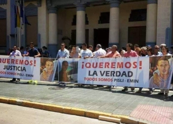 Concentración frente al Ayuntamiento de Melilla.